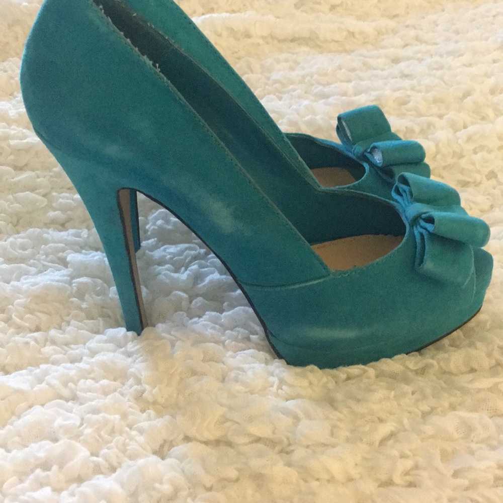 Turquoise Blue Platform Bow Heels - Picture 9 of 10